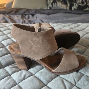 Toms Tan Suede Women's Block Heels